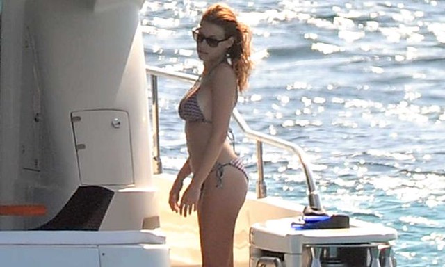 10 Hot Sexy Barbara Berlusconi Bikini Pics