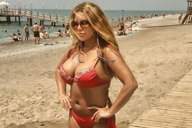 7 Hot Sexy Indira Radic Bikini Pics