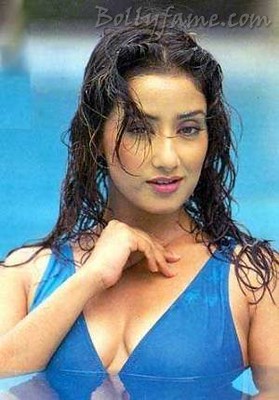 Hot Sexy Manisha Koirala Bikini Pics