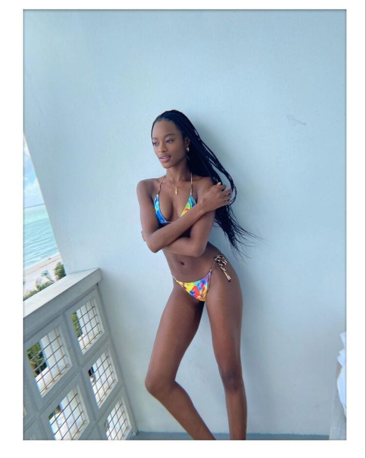 10 Hot Sexy Mayowa Nicholas Bikini Pics