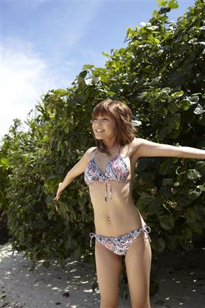 Hot Sexy Misako Uno Bikini Pics