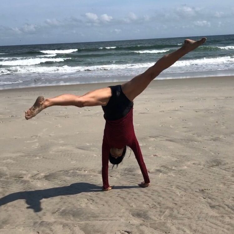 Hot Sexy Sakina Jaffrey Bikini Pics