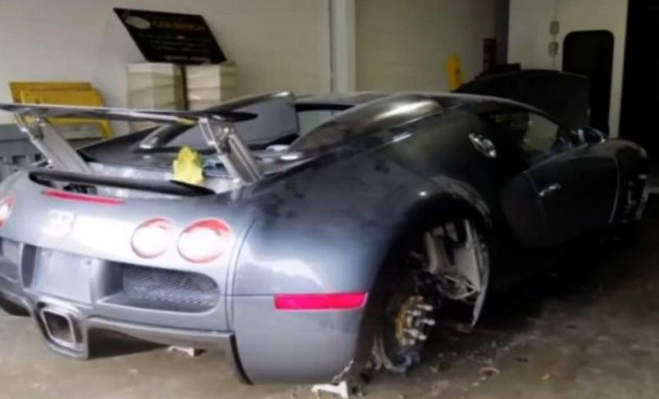 abandoned-supercars-Bugatti-Veyron-18