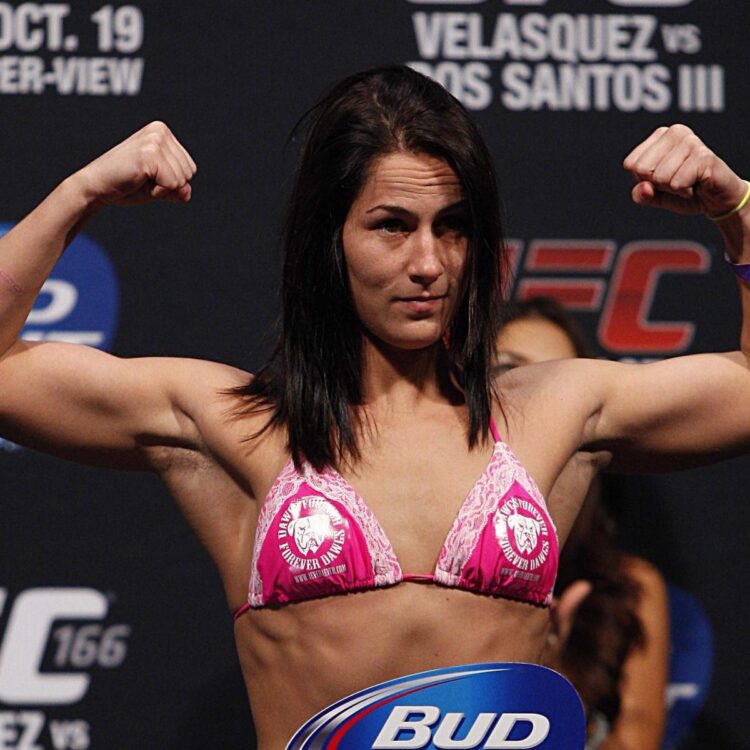 Jessica Eye 11