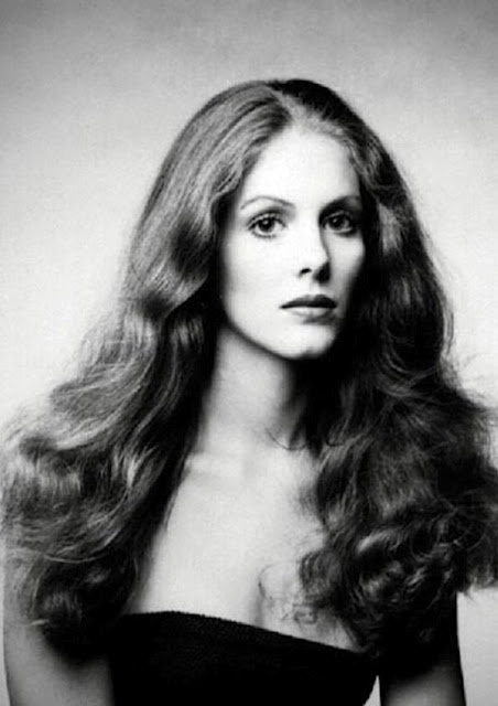 Julie Hagerty 6