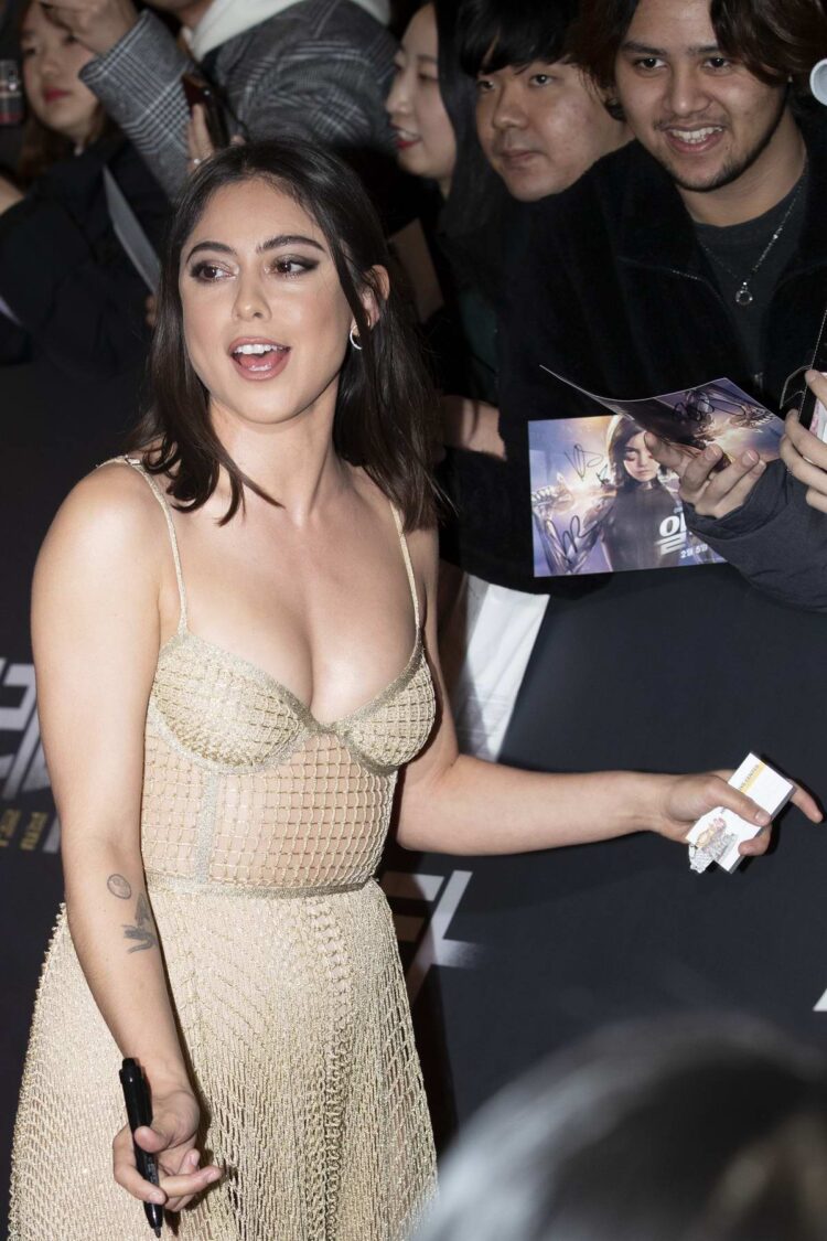 Rosa Salazar 12