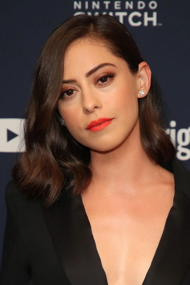 Rosa Salazar 25 scaled