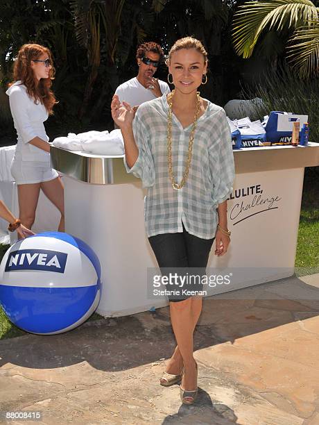 Samaire Armstrong 17