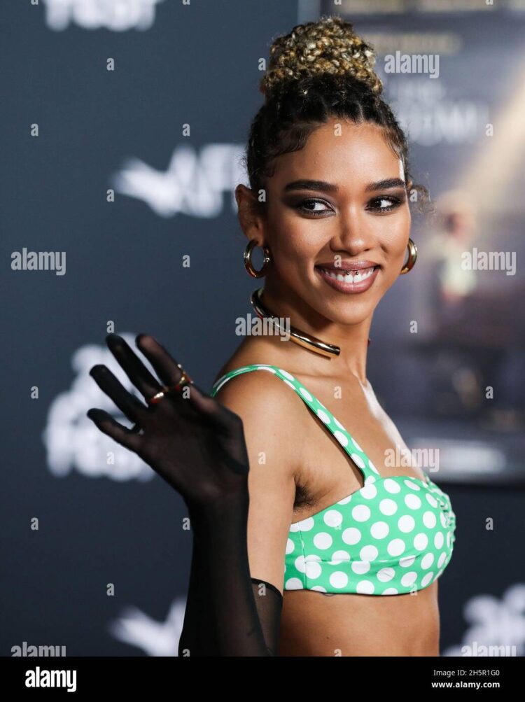 Alexandra Shipp 8