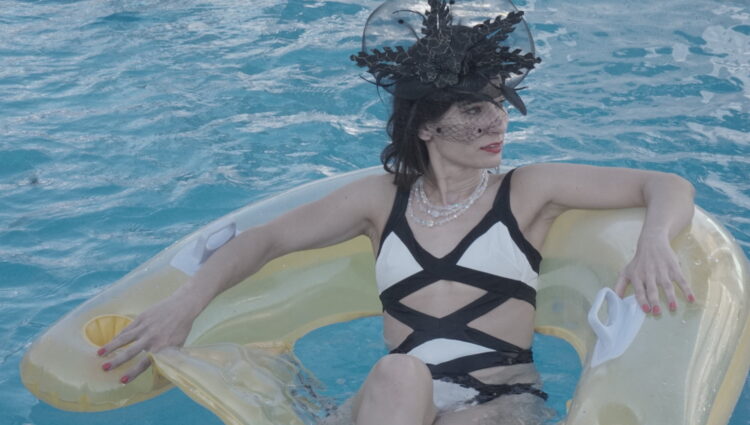 9 Hot Sexy New Alison Becker Bikini Pics