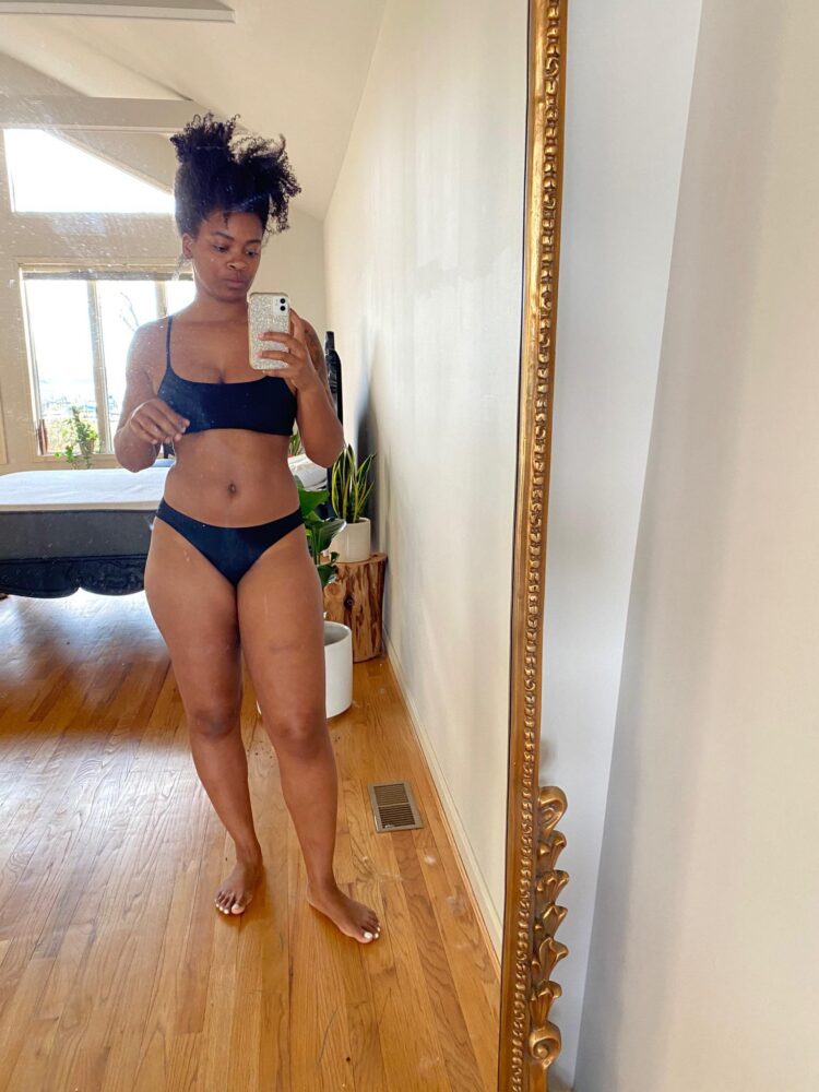 Ari Lennox 4