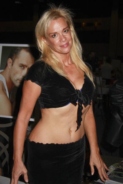Chase Masterson 5