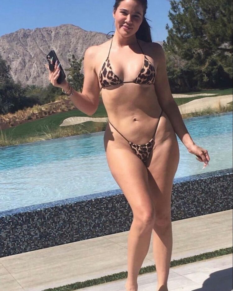 Khloe Kardashian 5