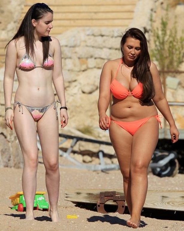 10 Hot Sexy Lauren Goodger Bikini Pics 