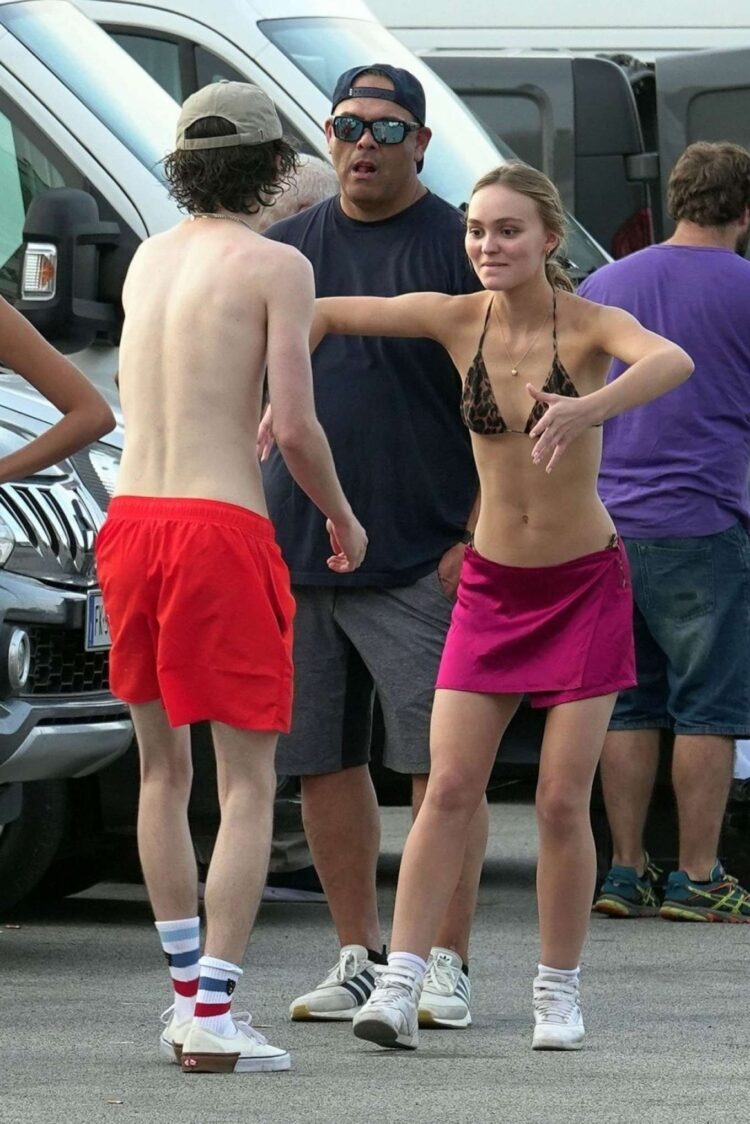 Lily Rose Depp 8