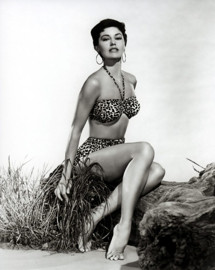 Cyd Charisse 4