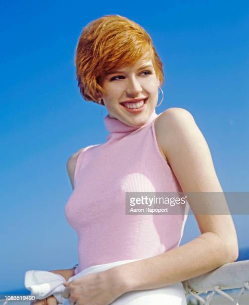 10 Sexy New Molly Ringwald Bikini Pics 