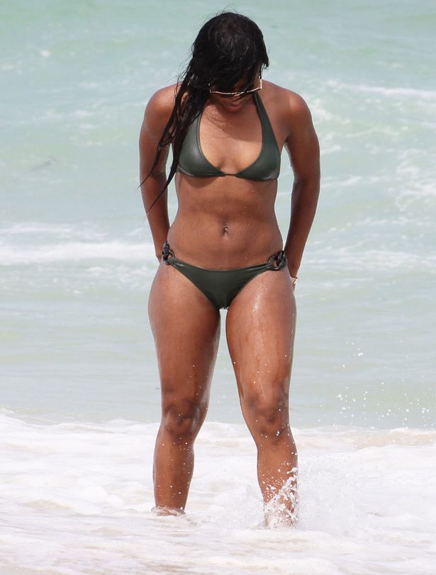 alexandra burke 4