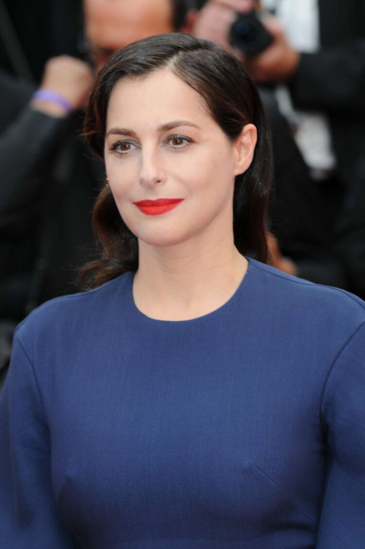 amira casar 5