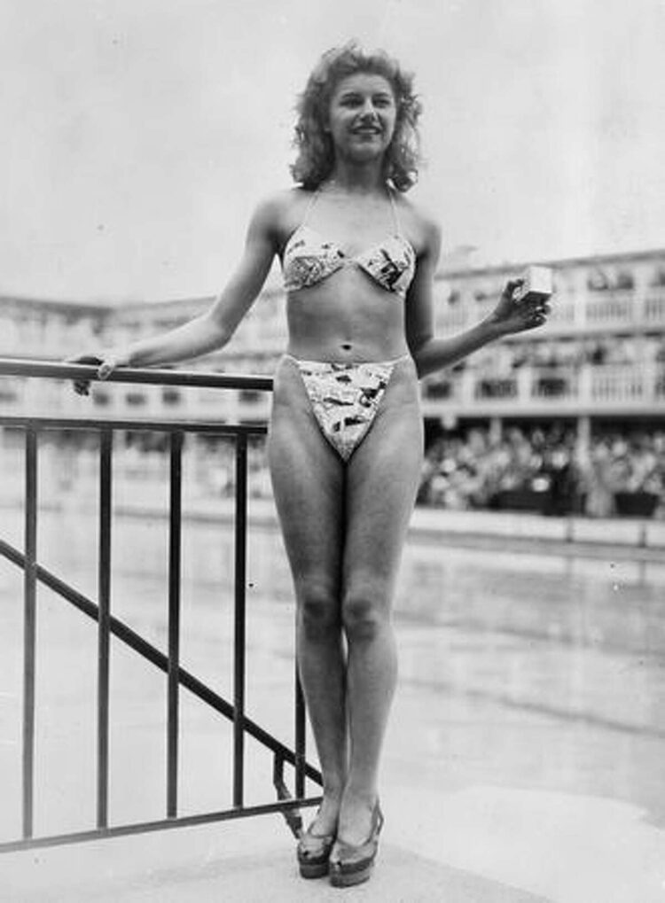 anne queen of great britain bikini pics 6