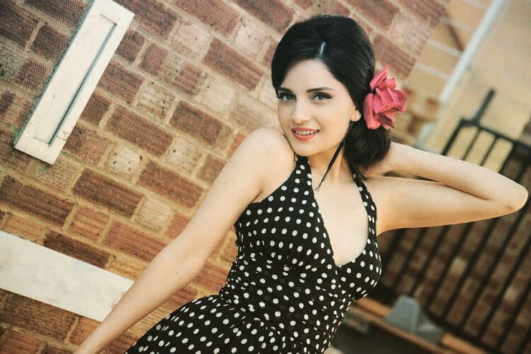 armeena khan 3