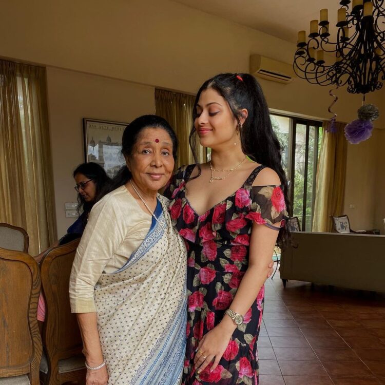 asha bhosle 8