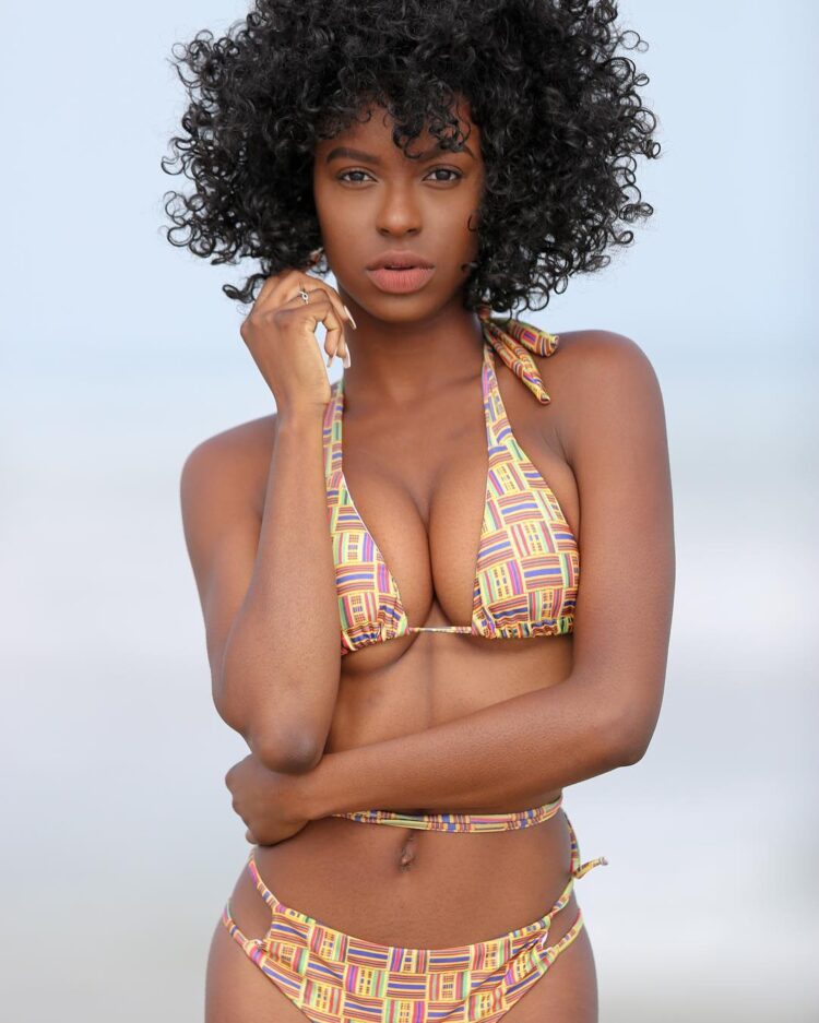 aubri ebony 8