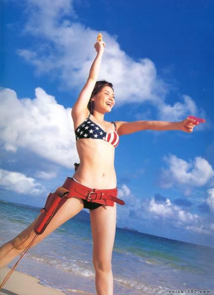 Hot Sexy Aya Matsuura Bikini Pics