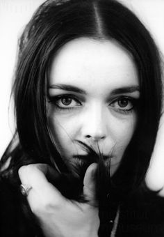 barbara steele 9