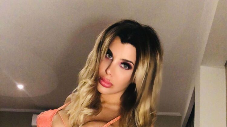 charlotte caniggia 9