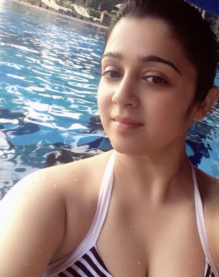 charmy kaur 7