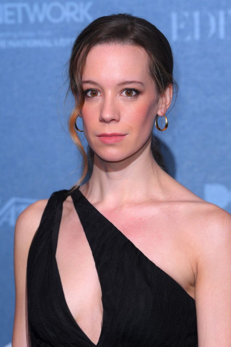 chloe pirrie 2