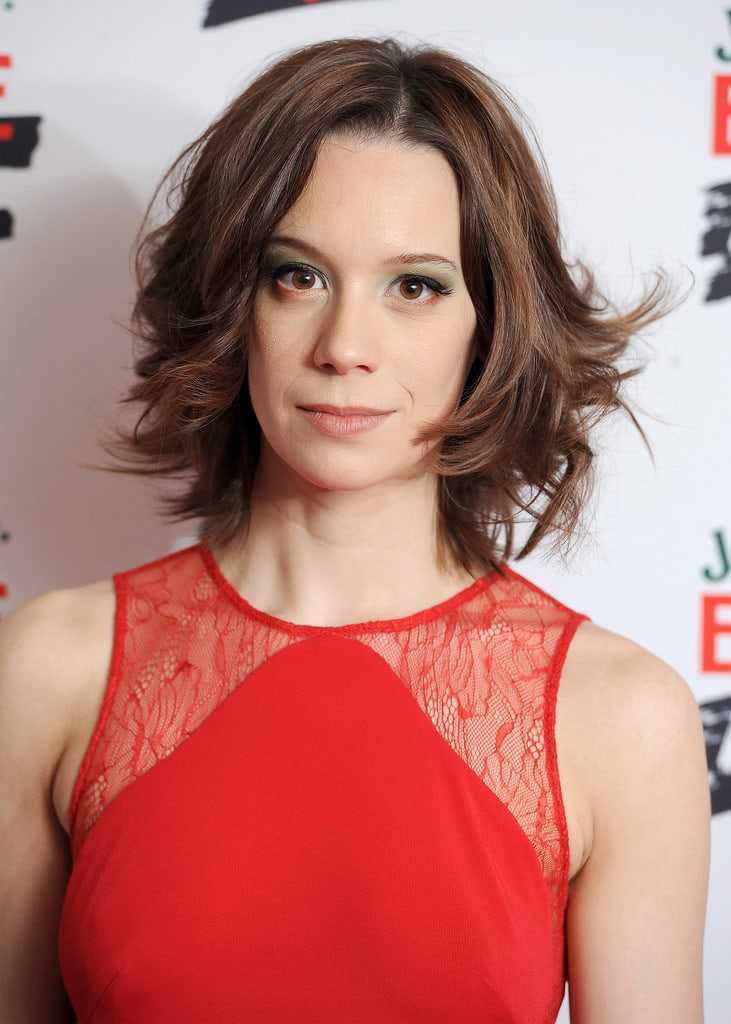 10 Hot Sexy Chloe Pirrie Bikini Pics