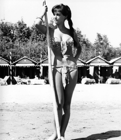 claudia cardinale 8