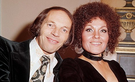 cleo laine 4