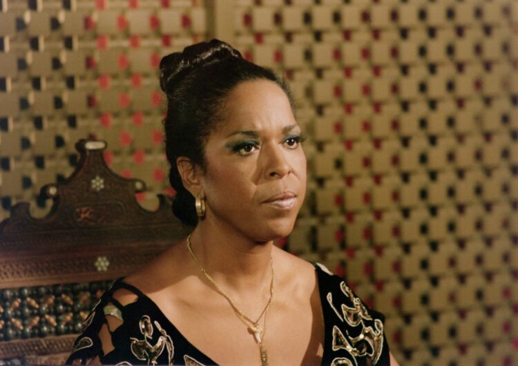 della reese 4 scaled