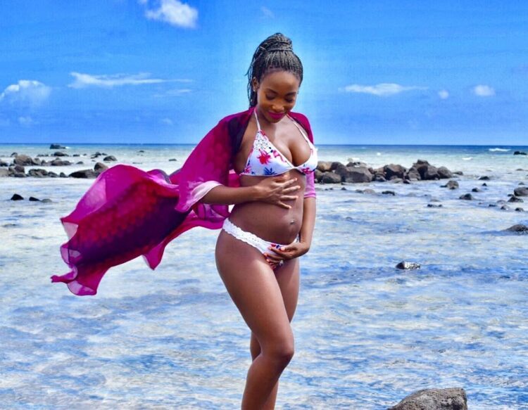 7 Hot Sexy Dineo Moeketsi Bikini Pics