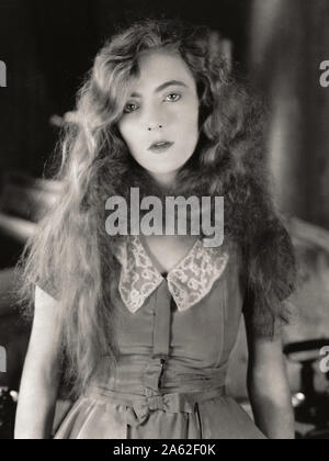 dorothy mackaill 7