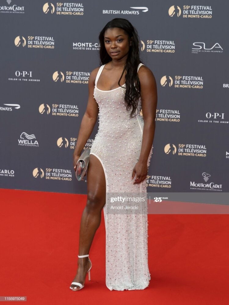 ebonee noel 9