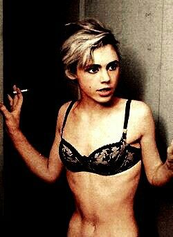 edie sedgwick 5