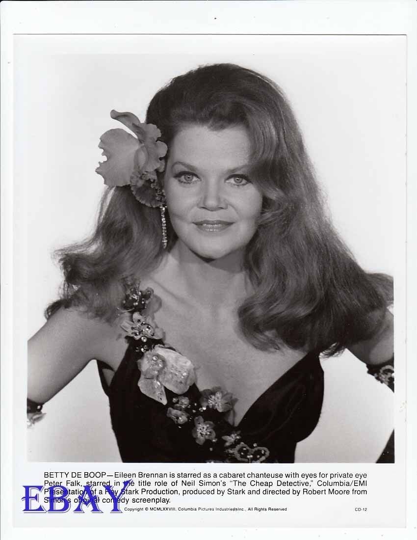 9 Hot Sexy Eileen Brennan Bikini Pics