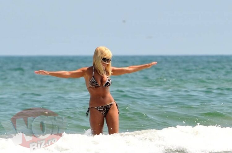 elena udrea 9