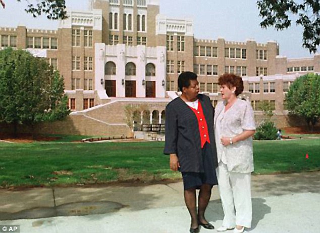 elizabeth eckford 9