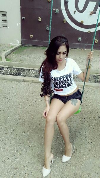 elvia putri mahallany 2