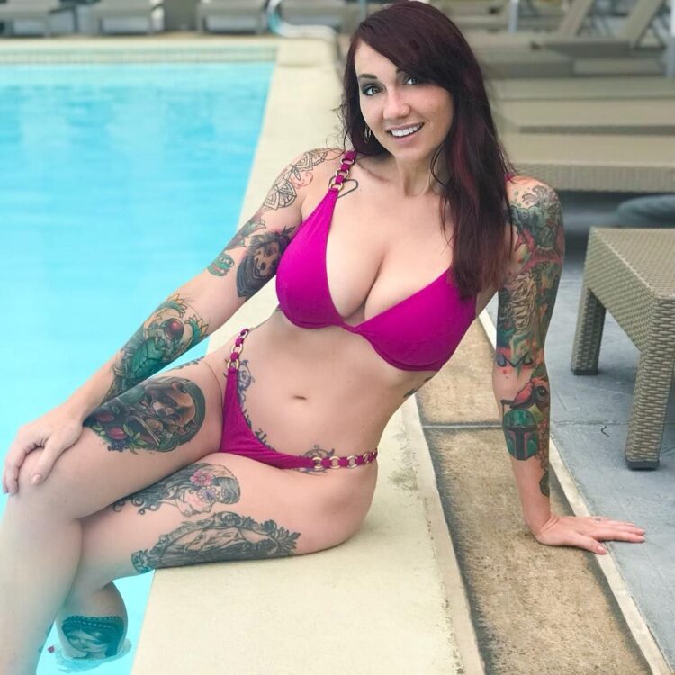 7 Hot Sexy Erica Fett Bikini Pics 8167