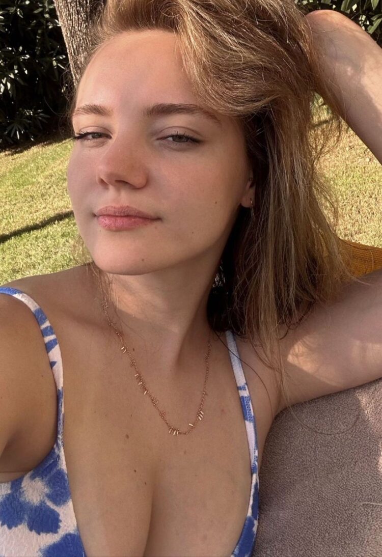 eslem akar 3