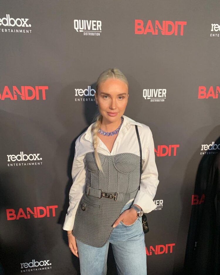 eva paris cicinyte 3