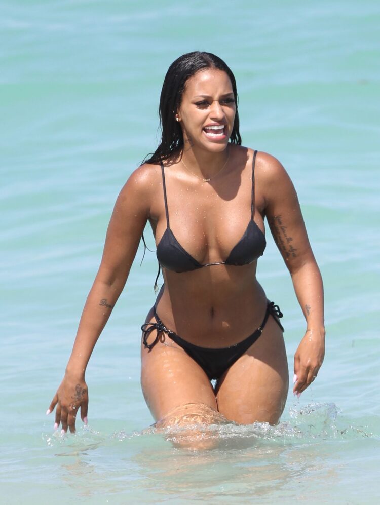 fanny neguesha 5