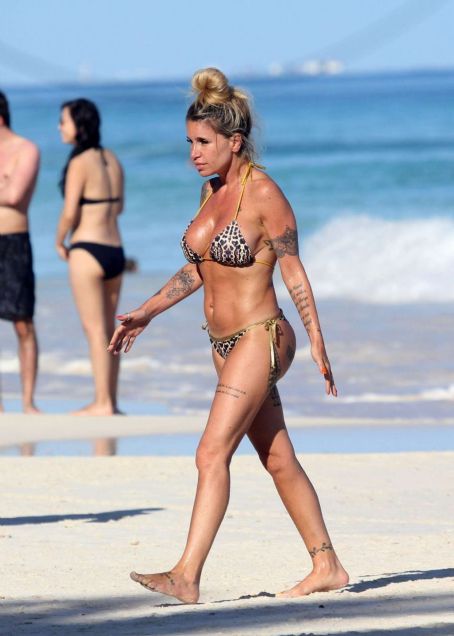 florencia bertotti 7