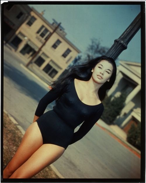 france nuyen 7